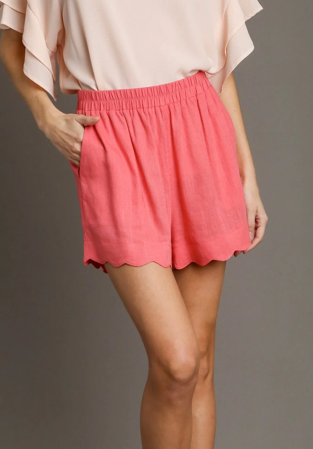 Scallop Hem Linen Shorts