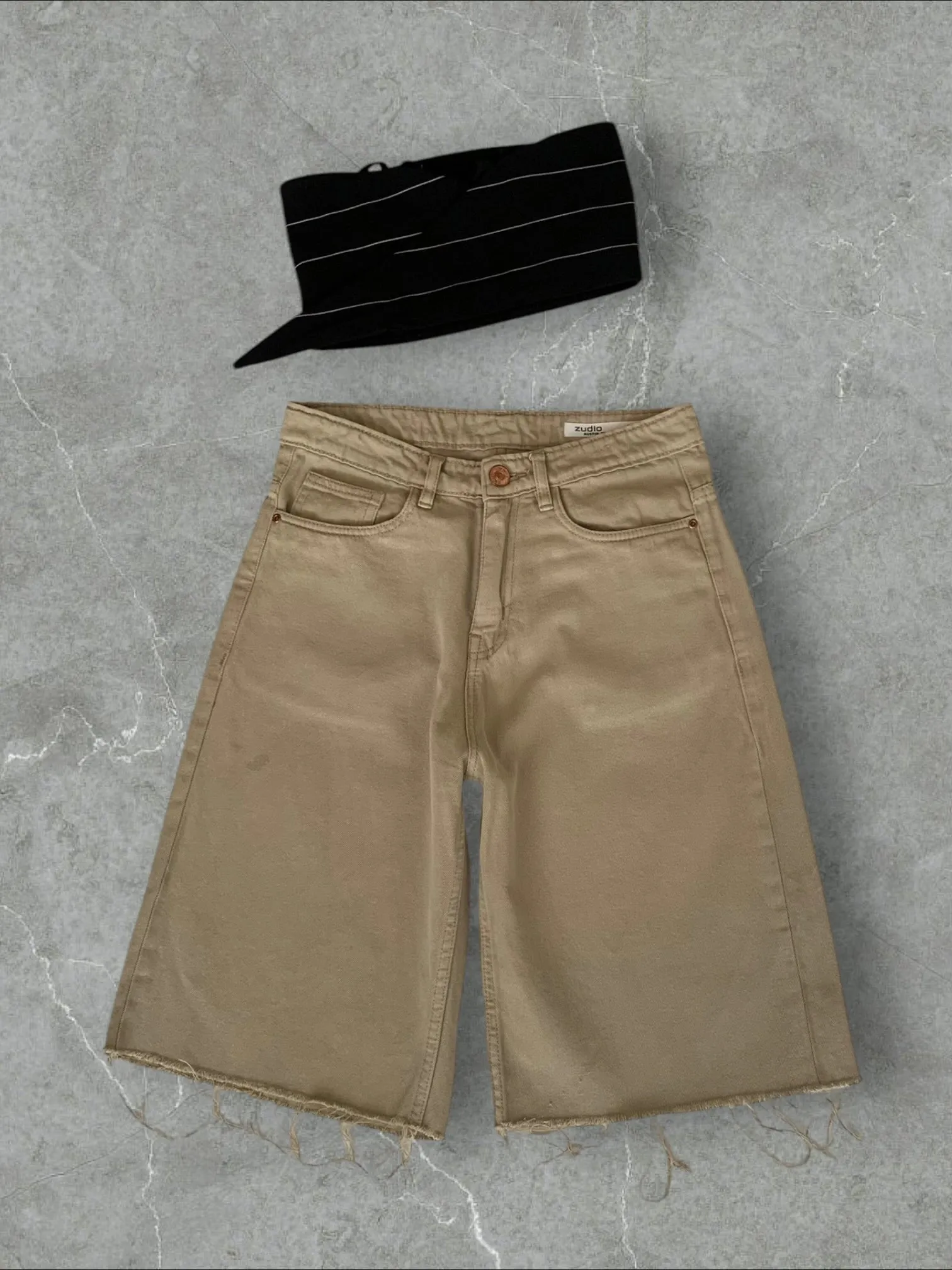 ZUDIO AUSTIN BERMUDA SHORTS